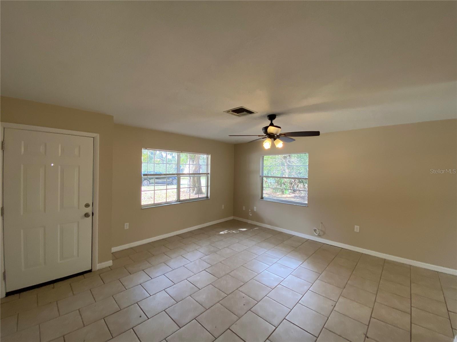 EUSTIS - Residential Lease