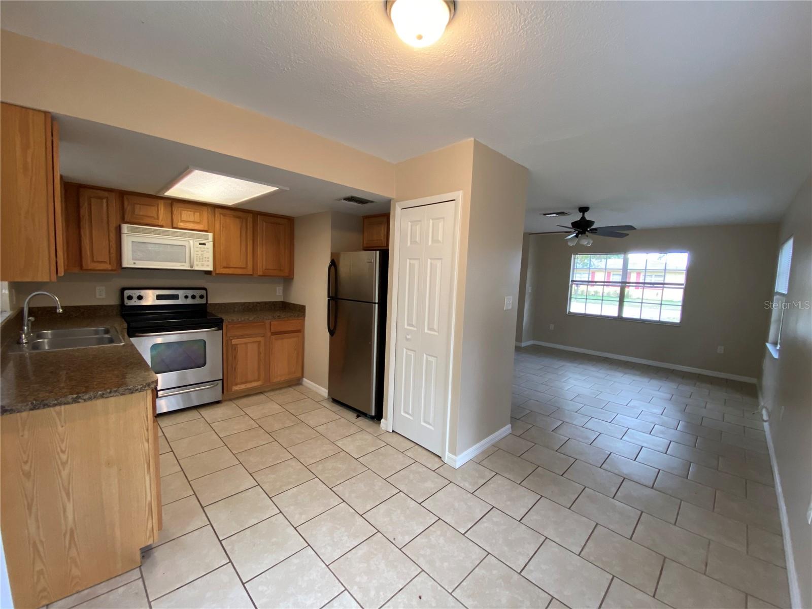 EUSTIS - Residential Lease