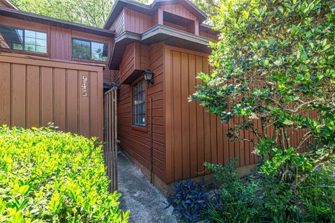 945 SW 56TH TERRACE GAINESVILLE FL 32607