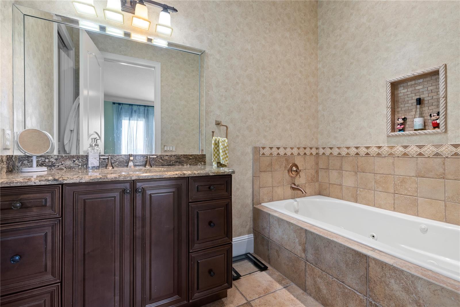 WEATHERSTONE ON LAKE OLIVIA - Residential