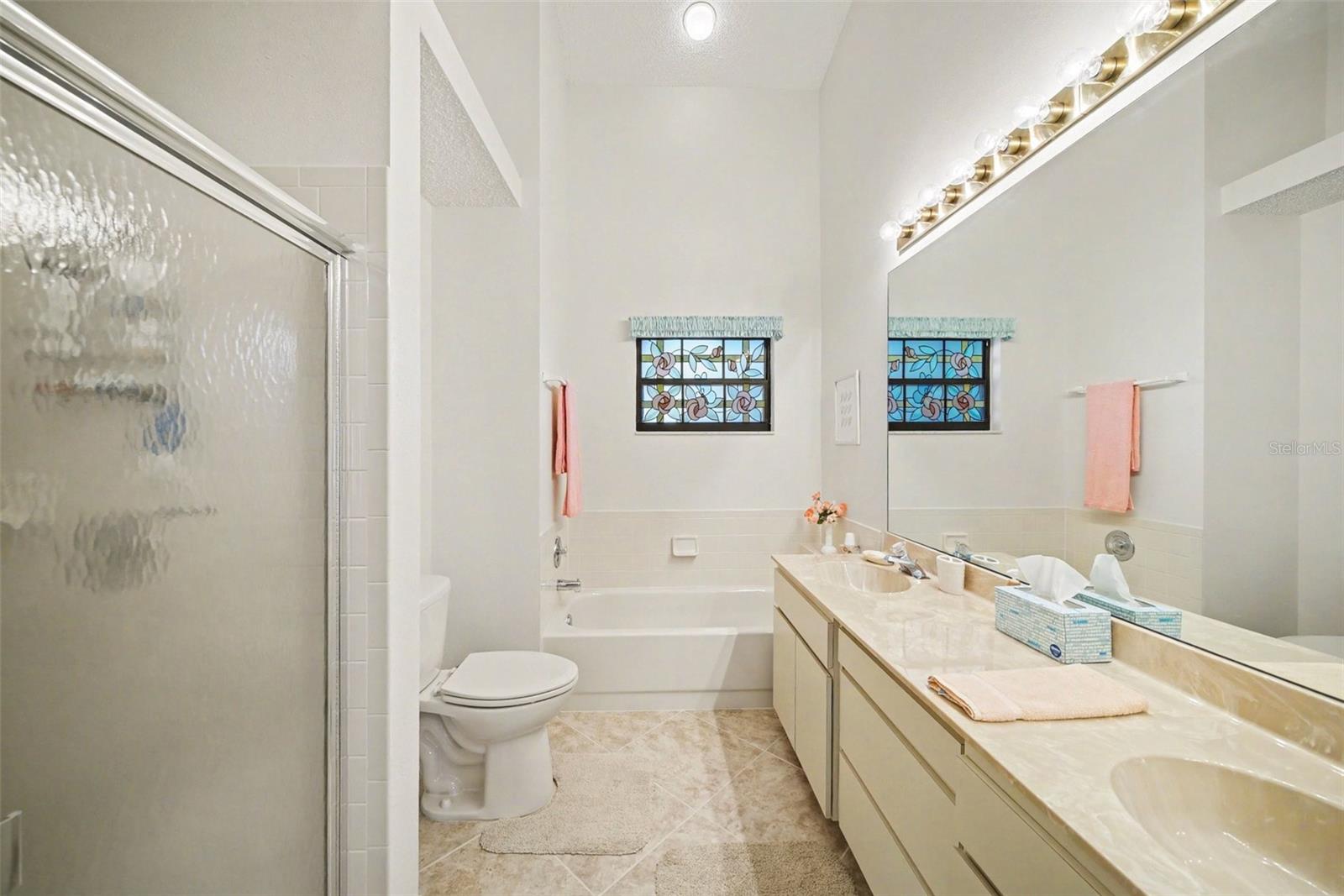 GOLF VIEW VILLAS CONDO 05 - Residential