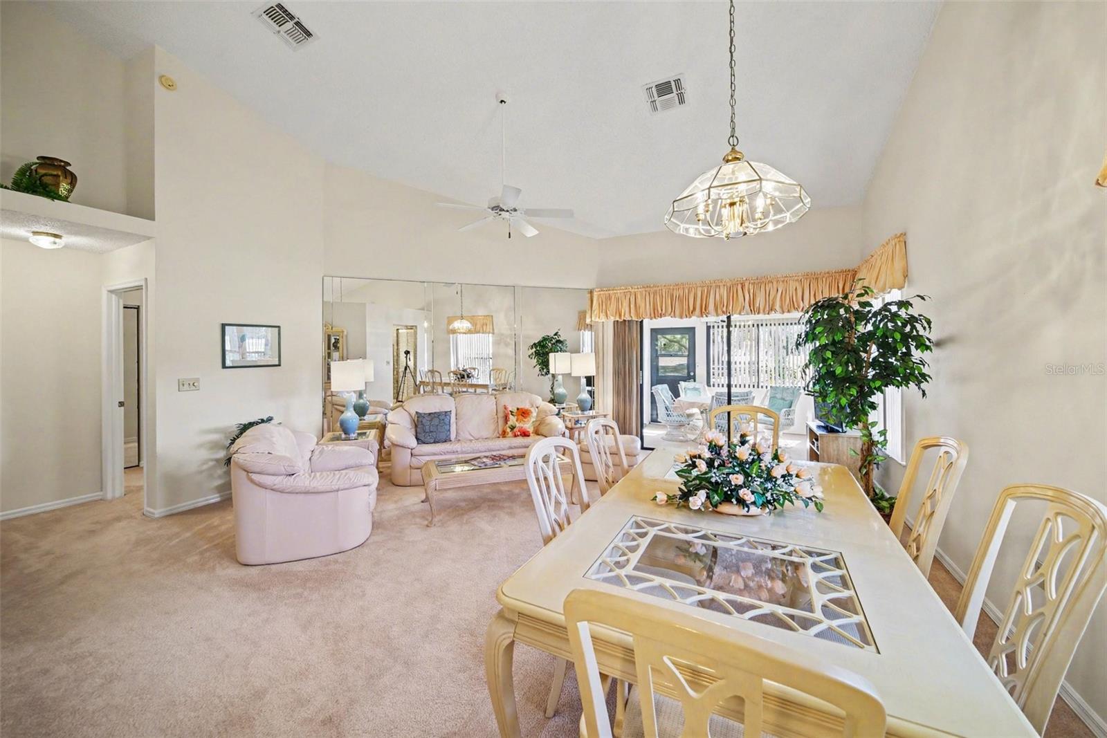 GOLF VIEW VILLAS CONDO 05 - Residential