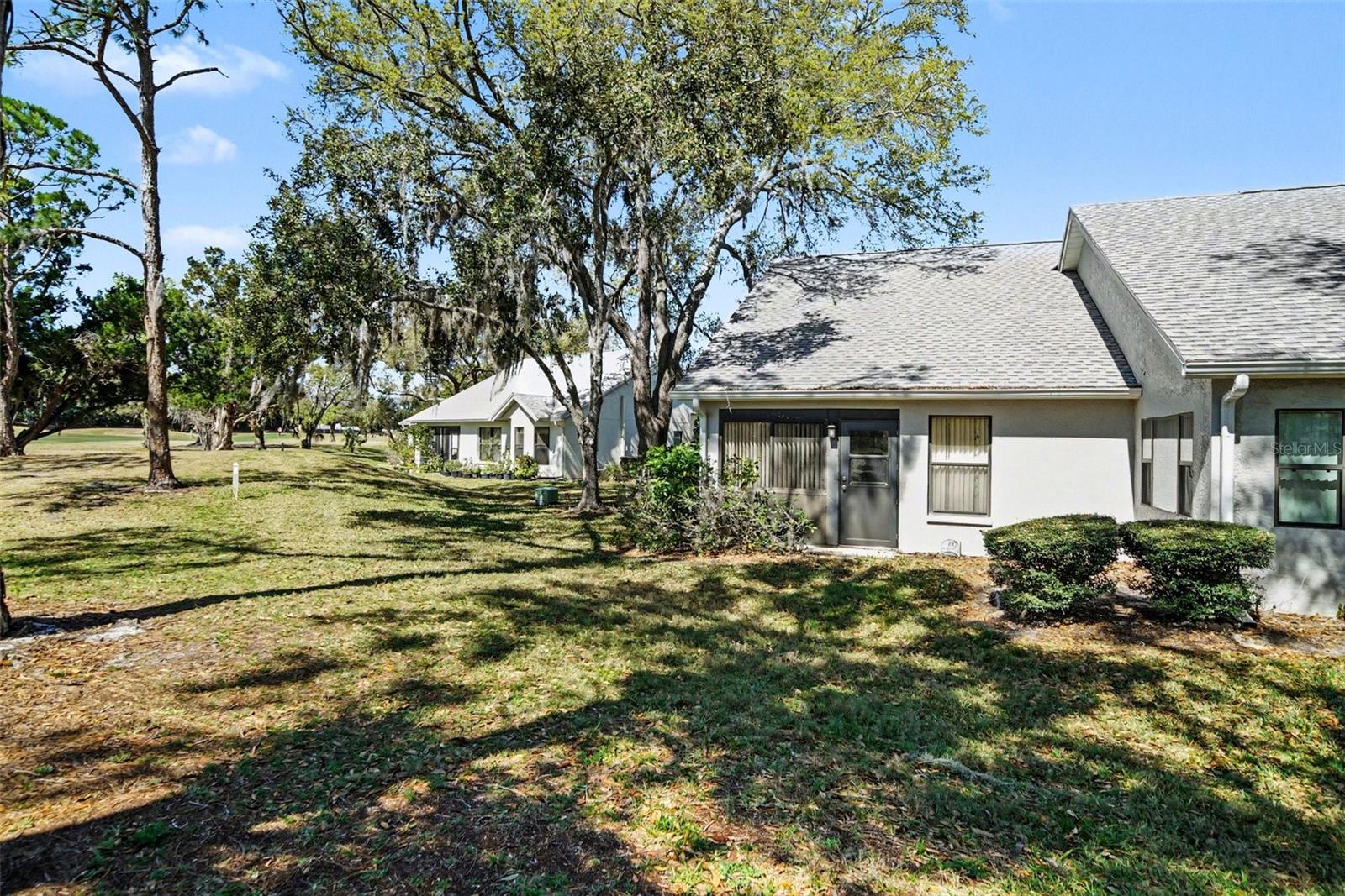 GOLF VIEW VILLAS CONDO 05 - Residential