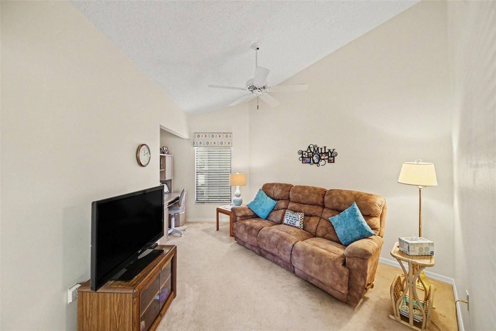 GOLF VIEW VILLAS CONDO 05 - Residential