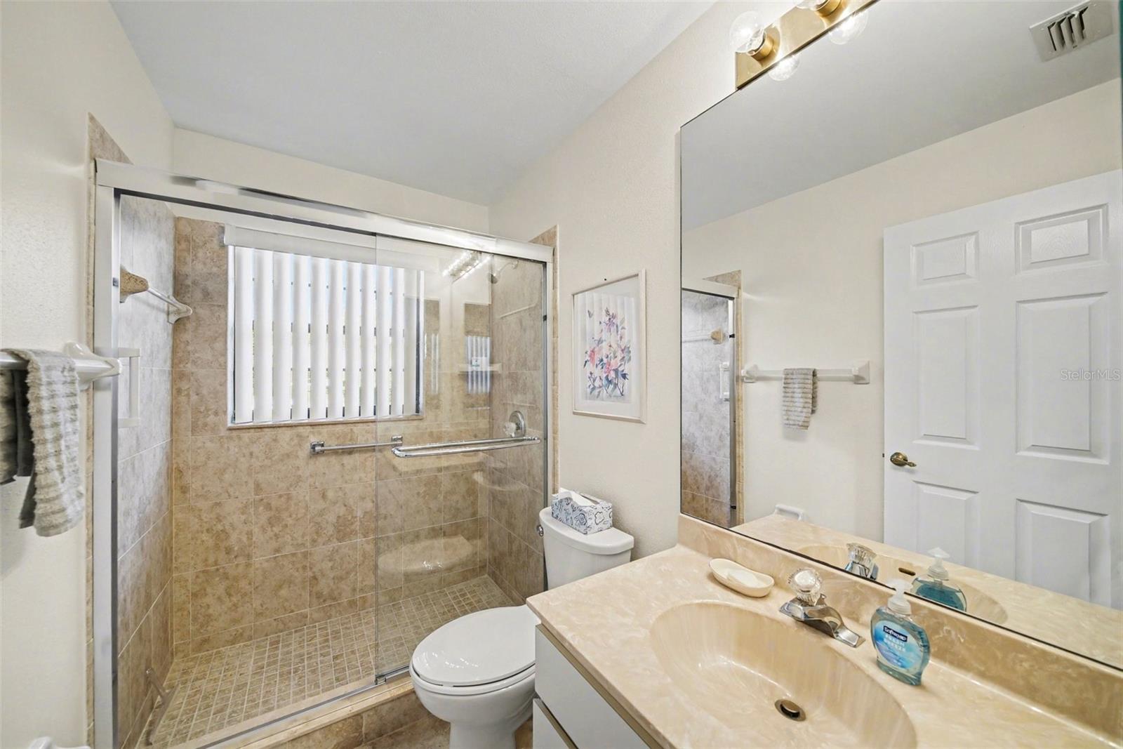 GOLF VIEW VILLAS CONDO 05 - Residential