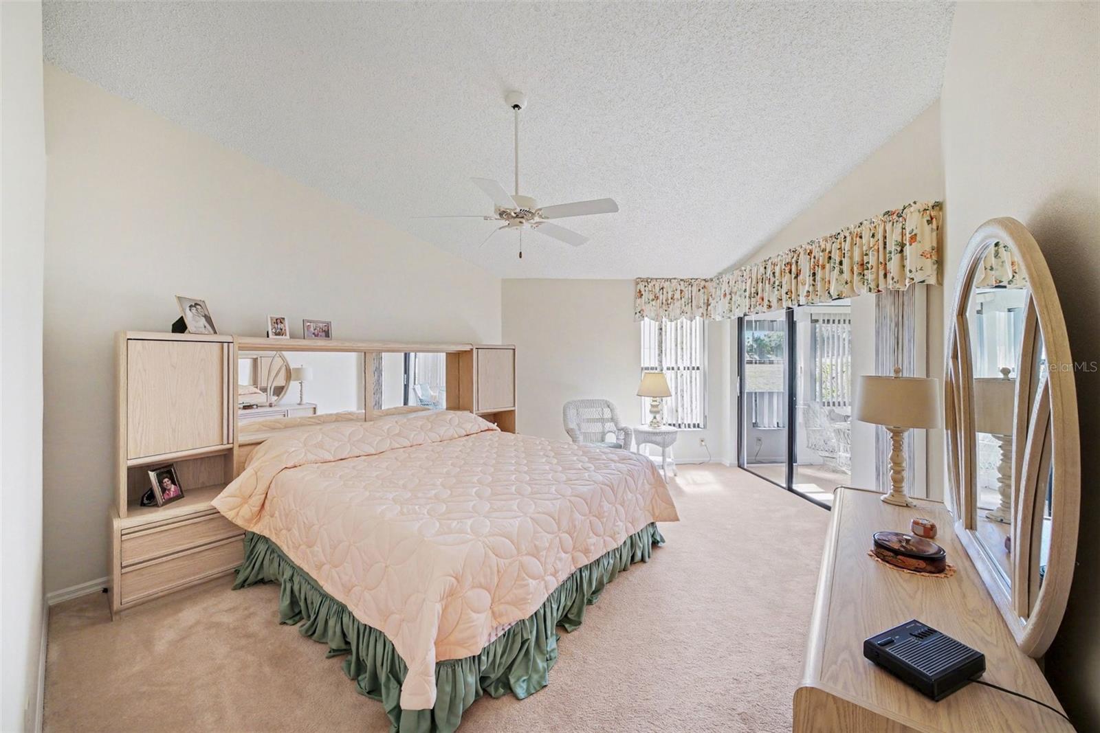 GOLF VIEW VILLAS CONDO 05 - Residential