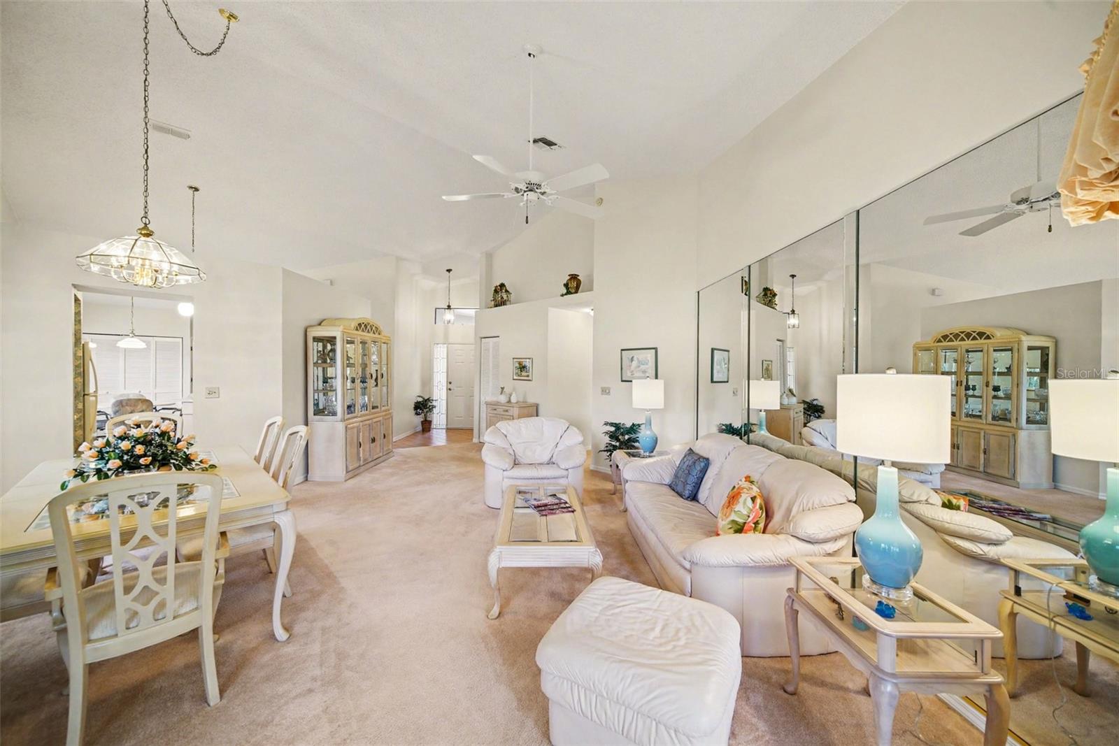 GOLF VIEW VILLAS CONDO 05 - Residential