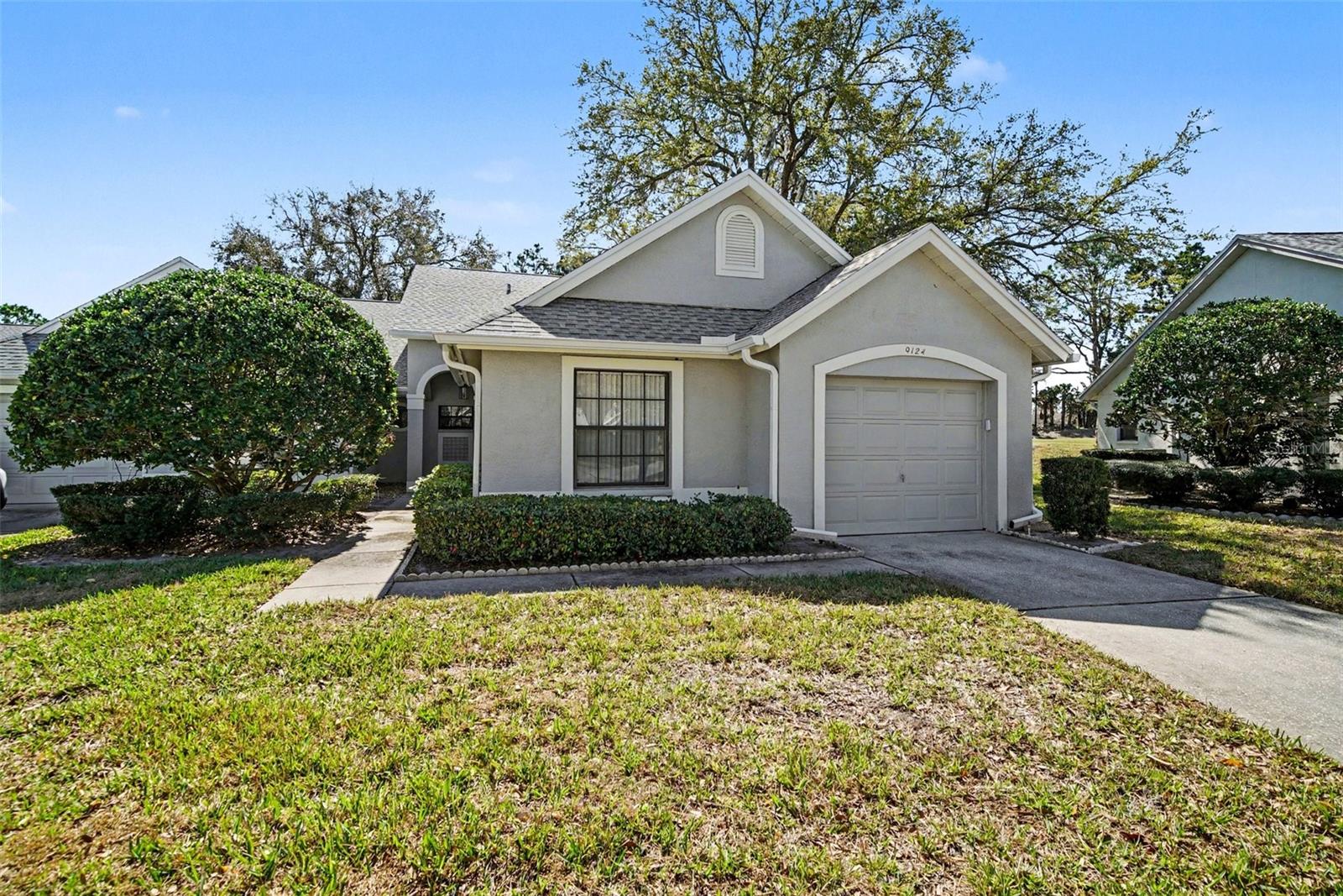 GOLF VIEW VILLAS CONDO 05 - Residential