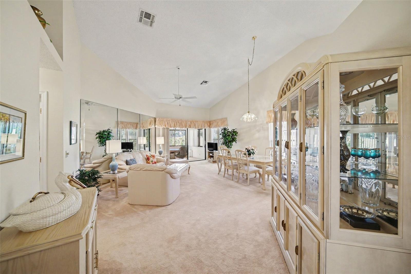 GOLF VIEW VILLAS CONDO 05 - Residential