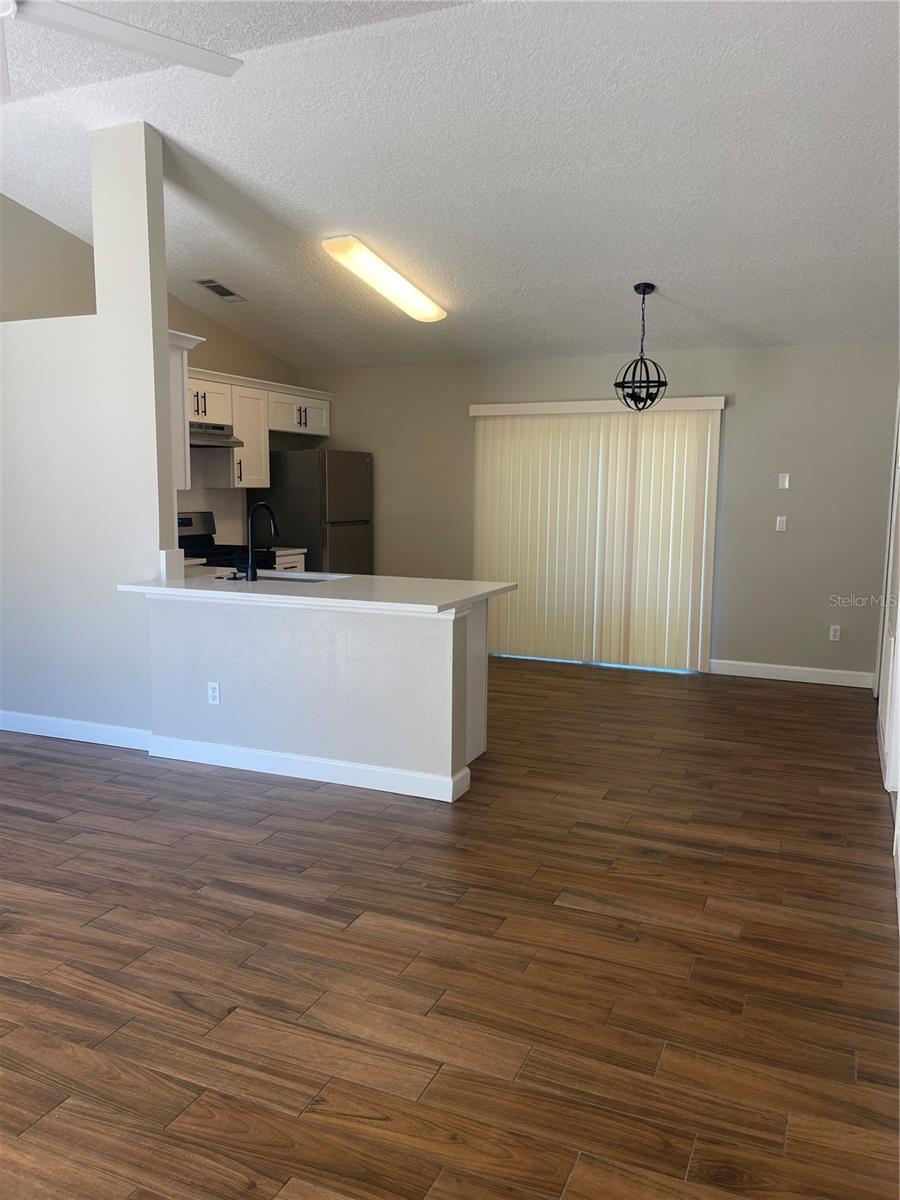 CARDINAL ESTATES PH 02 - Residential Lease