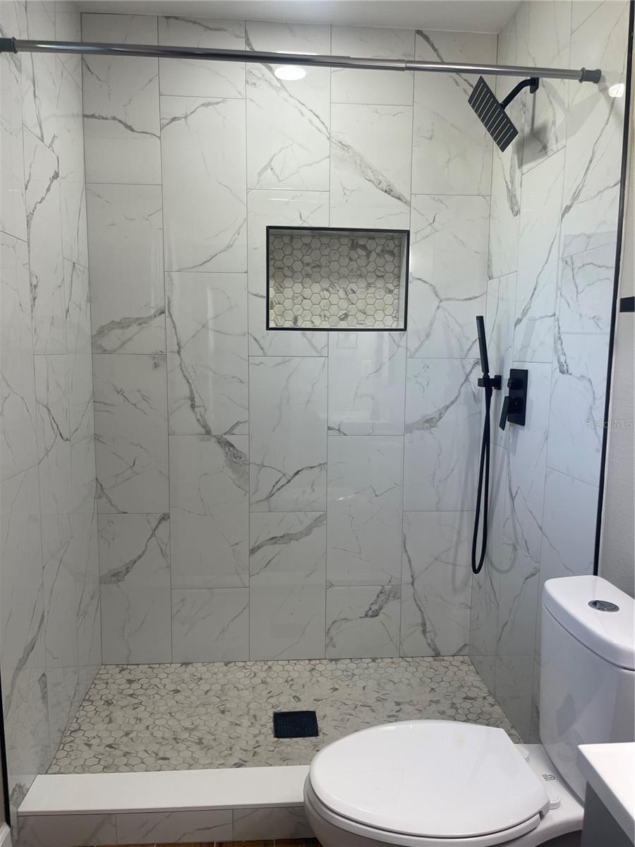 CARDINAL ESTATES PH 02 - Residential Lease