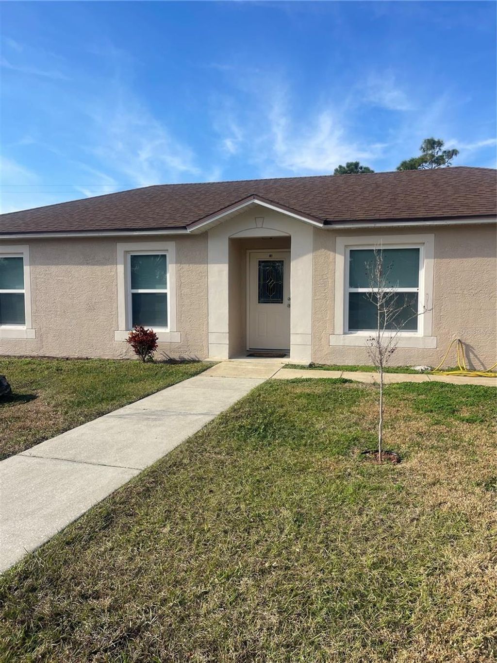Photo of 18 Starling Drive, Daytona Beach, FL 32117 (MLS # O6393052)