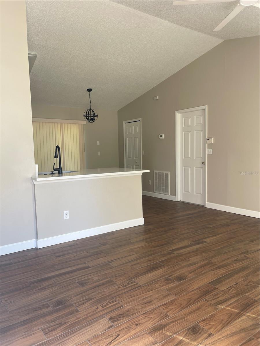 CARDINAL ESTATES PH 02 - Residential Lease