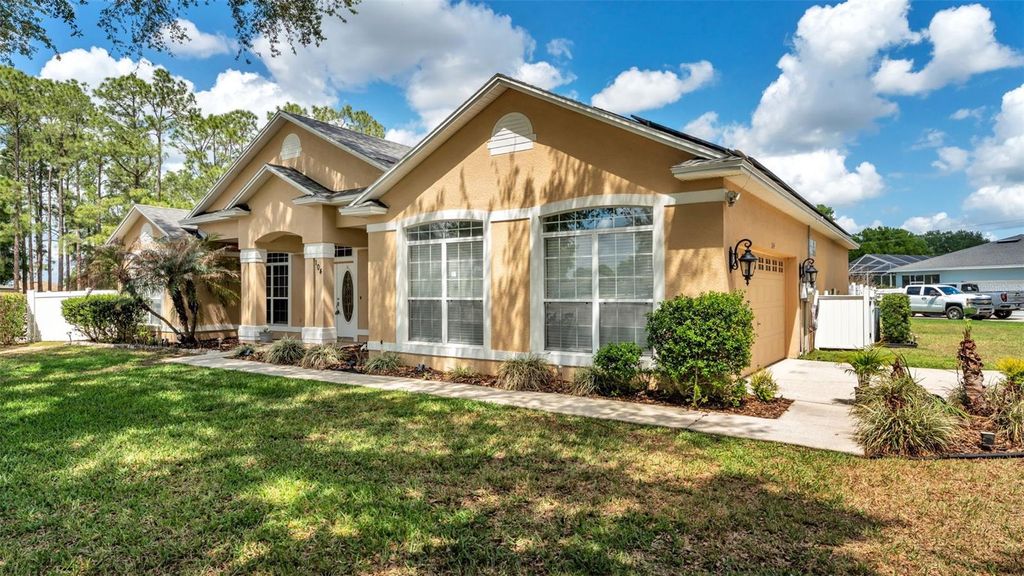 Photo of 104 Melissa Trail, Auburndale, FL 33823 (MLS # L4960924)