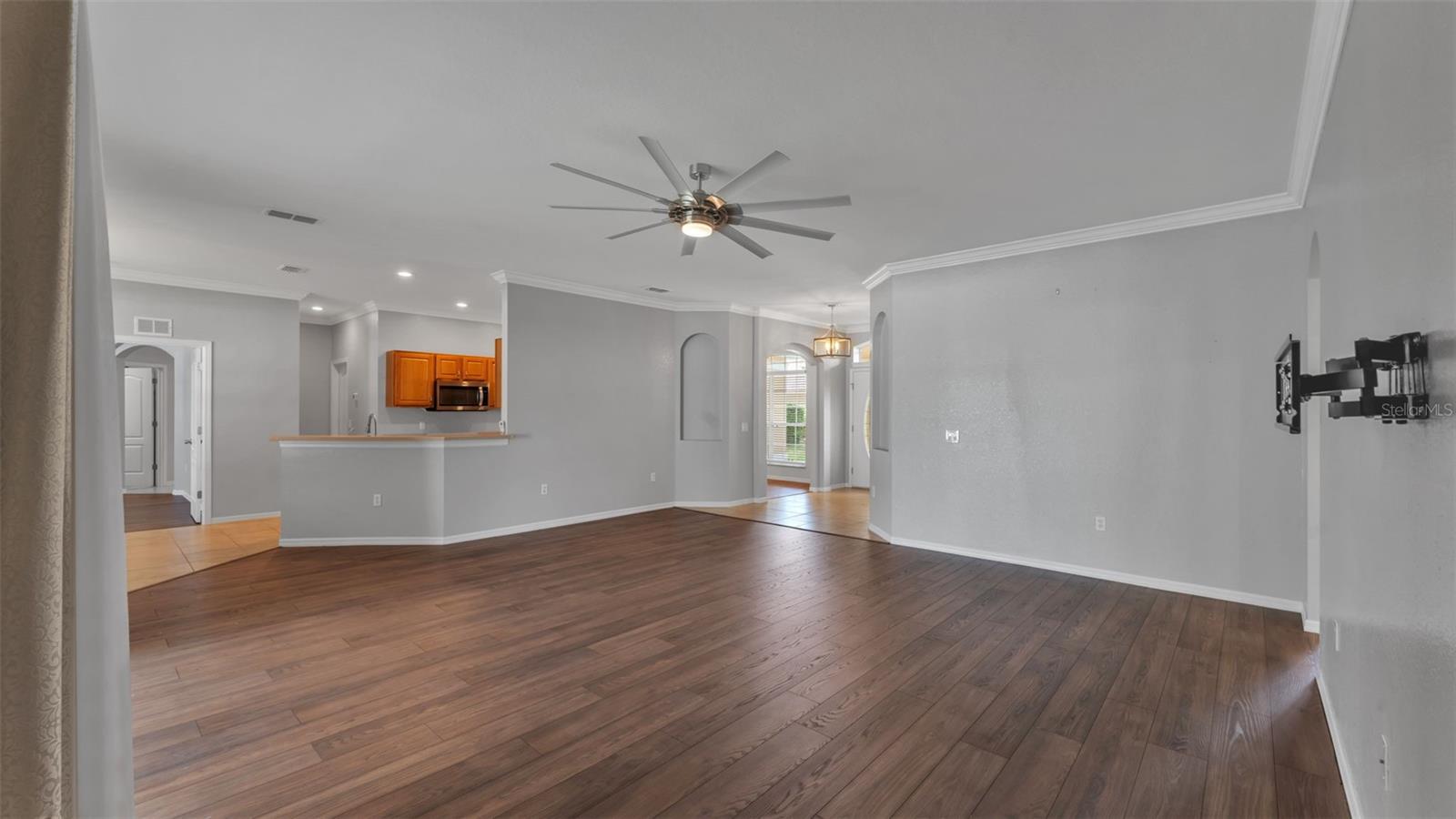 LAKE ARIETTA RESERVE - Residential