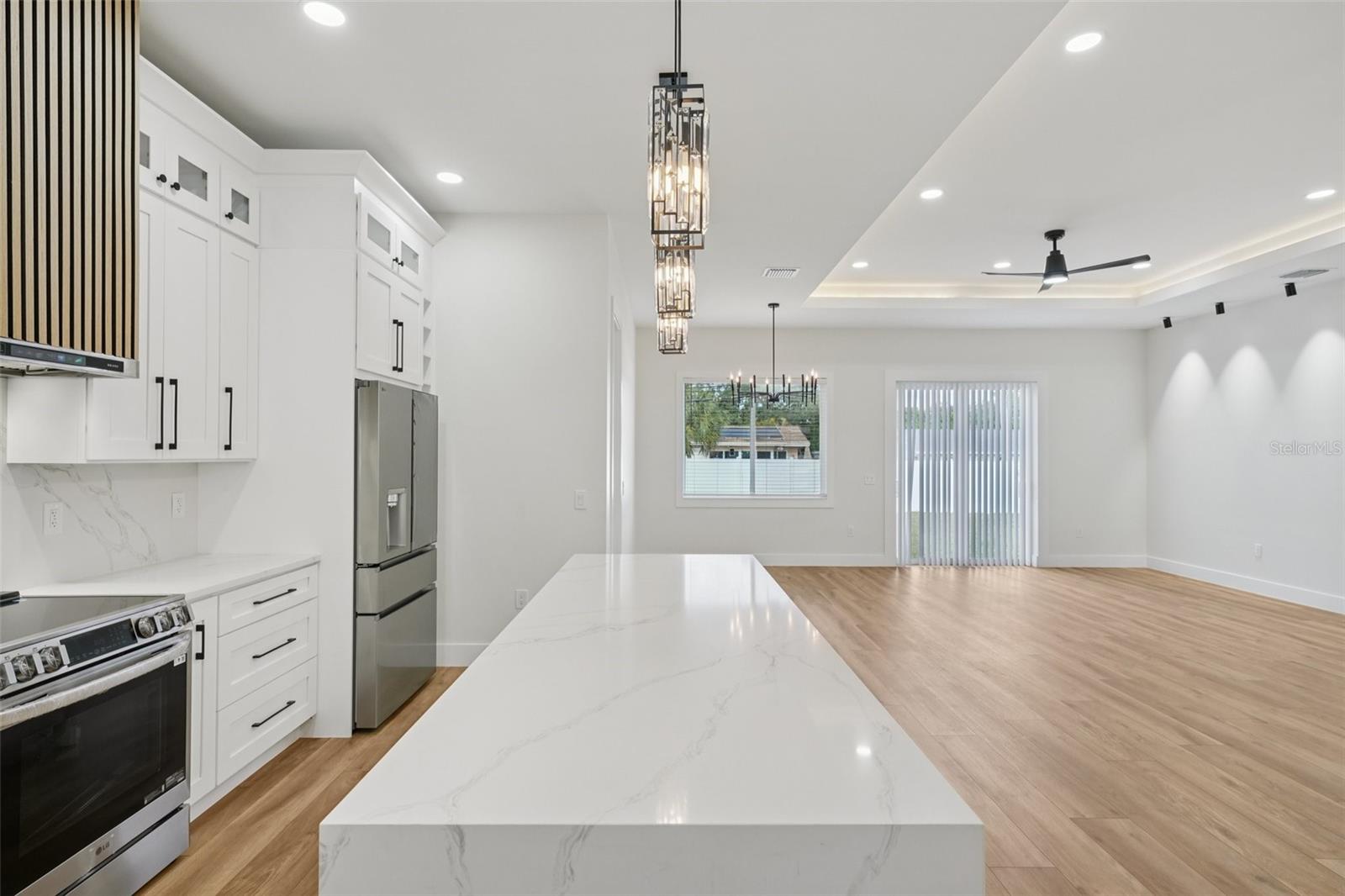 HIGHLAND MANOR - Residential