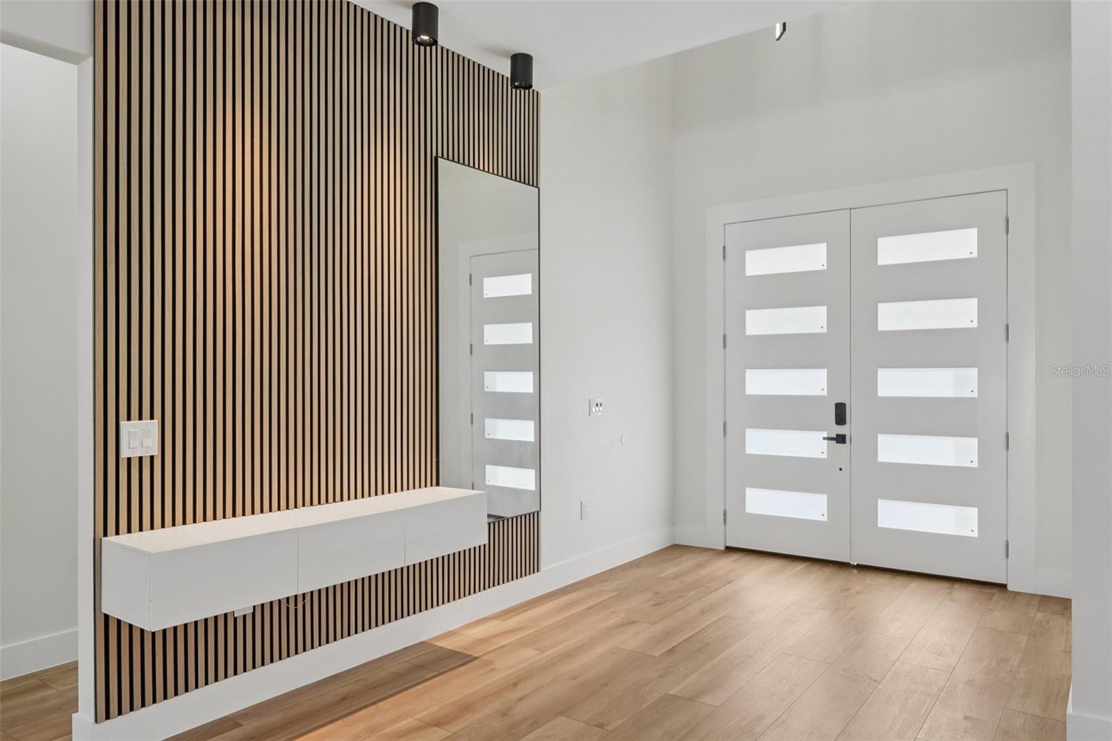 HIGHLAND MANOR - Residential