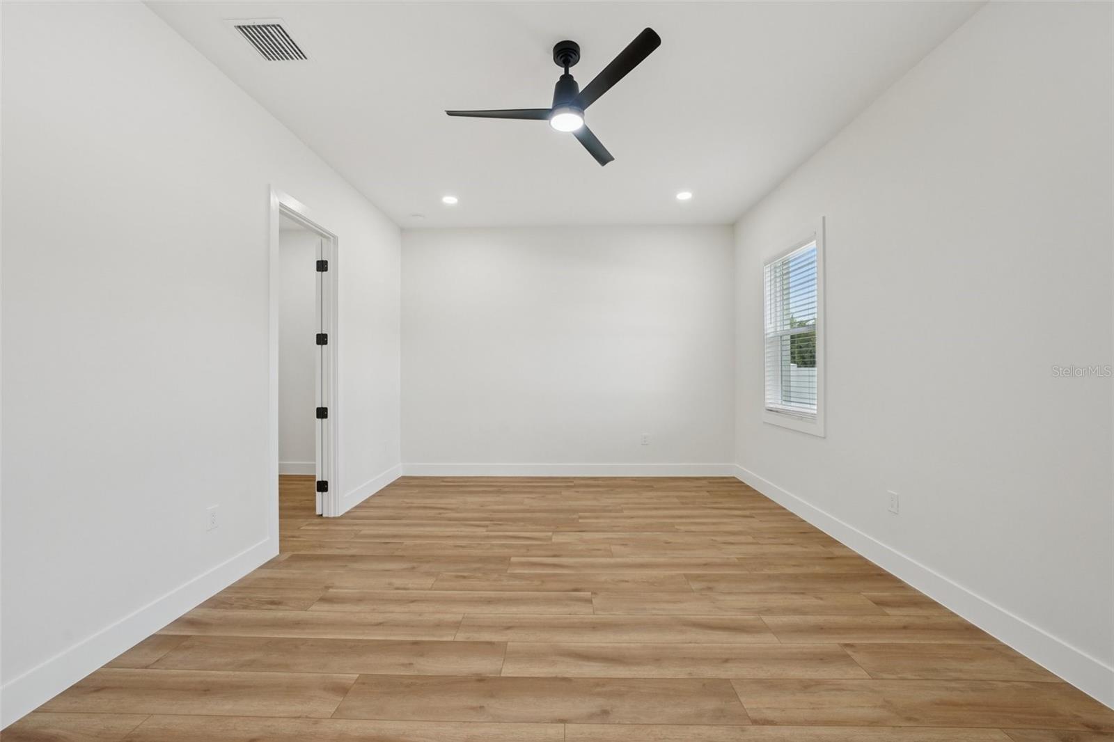 HIGHLAND MANOR - Residential