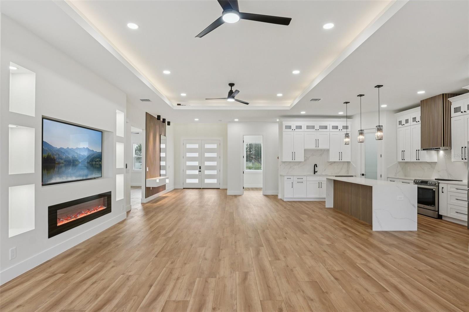 HIGHLAND MANOR - Residential