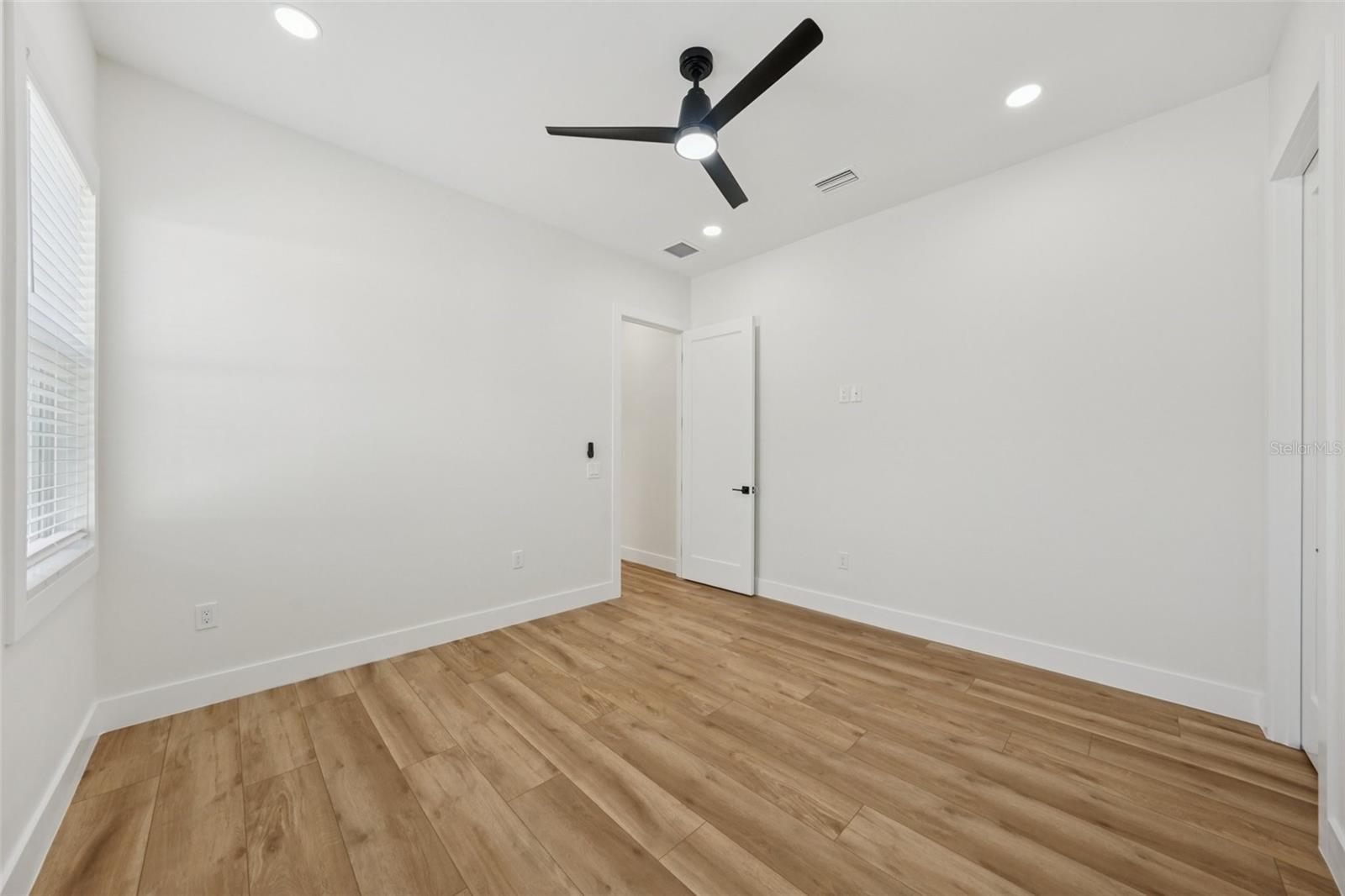 HIGHLAND MANOR - Residential