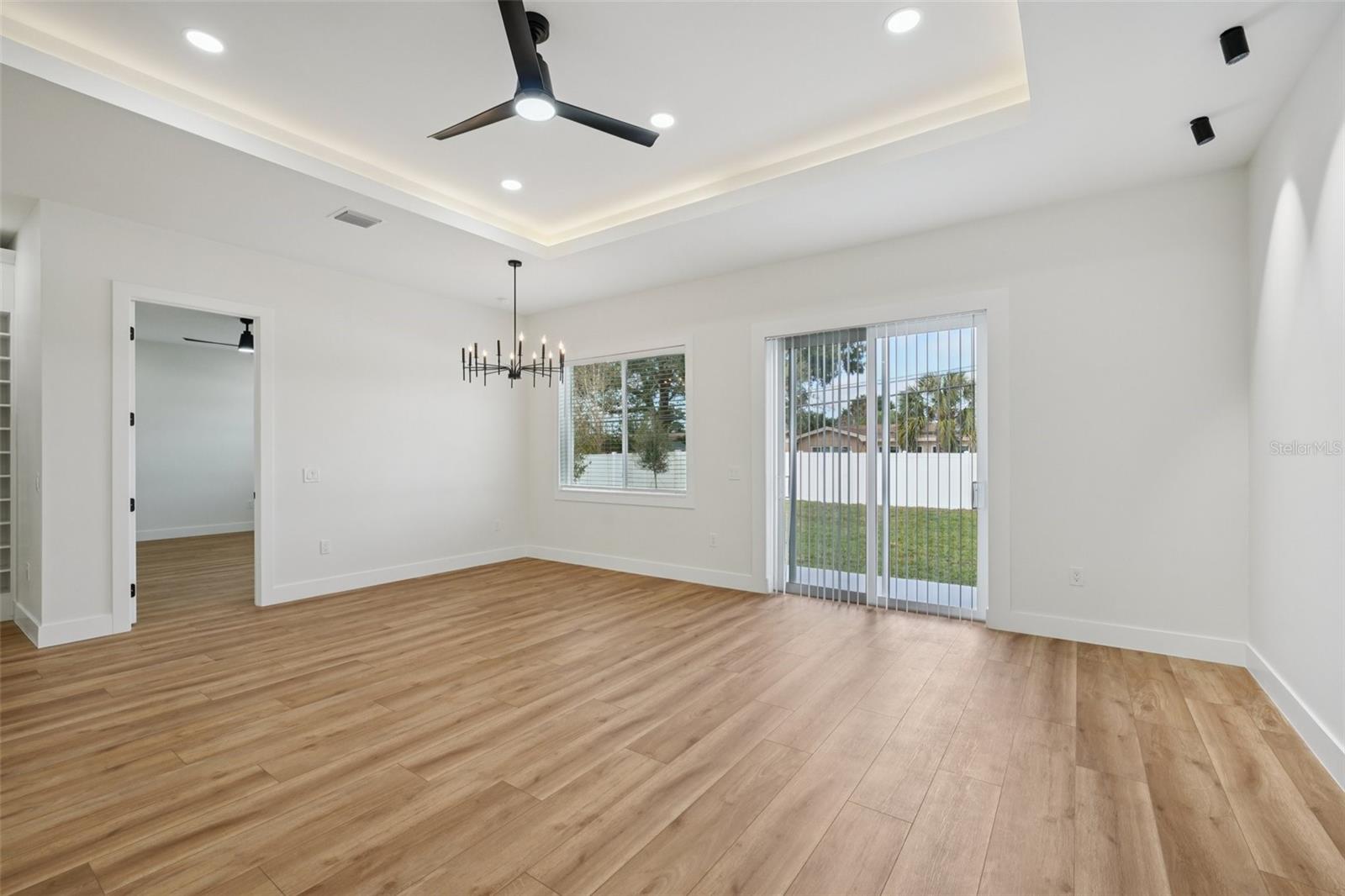 HIGHLAND MANOR - Residential