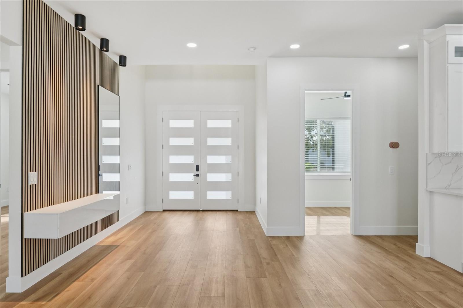 HIGHLAND MANOR - Residential