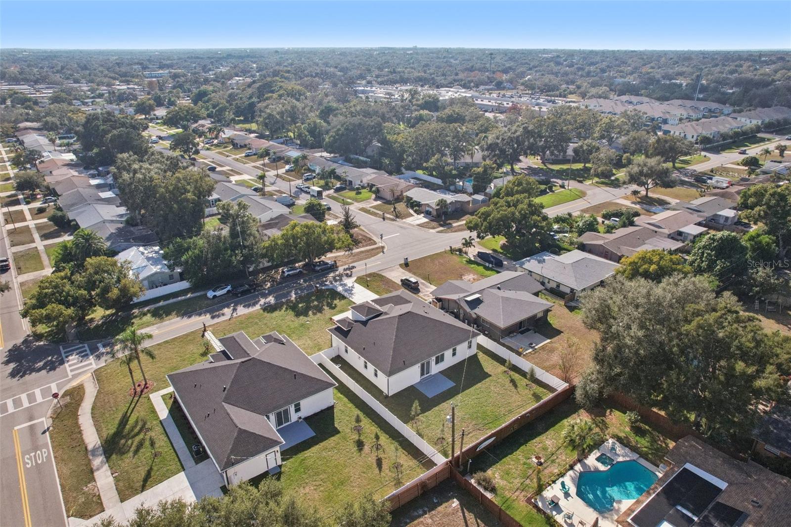 HIGHLAND MANOR - Residential