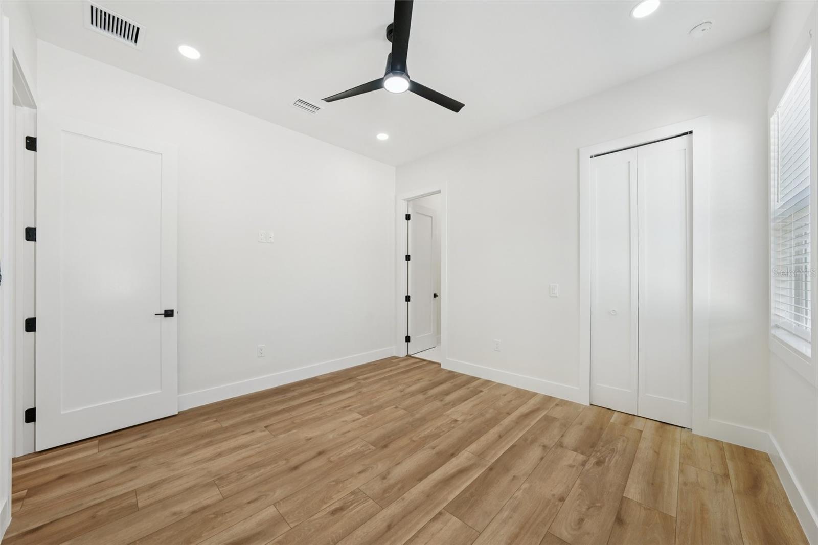 HIGHLAND MANOR - Residential