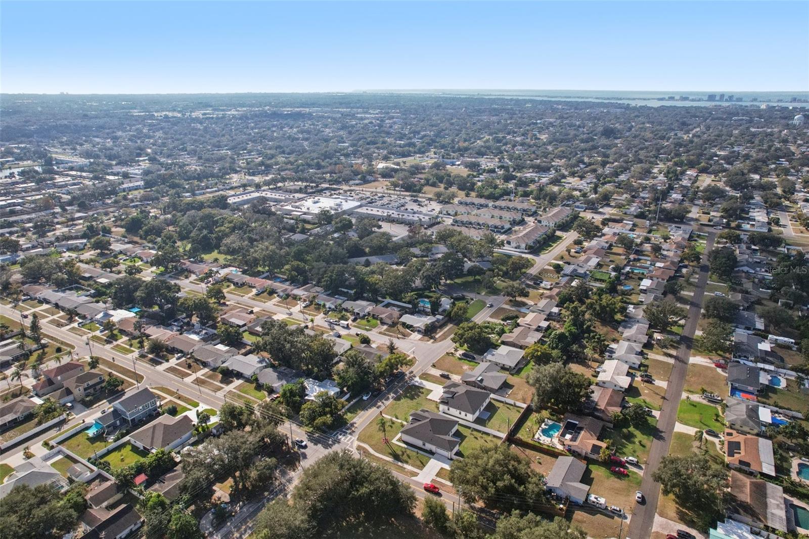 HIGHLAND MANOR - Residential