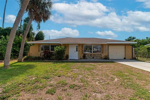 A home in PORT CHARLOTTE