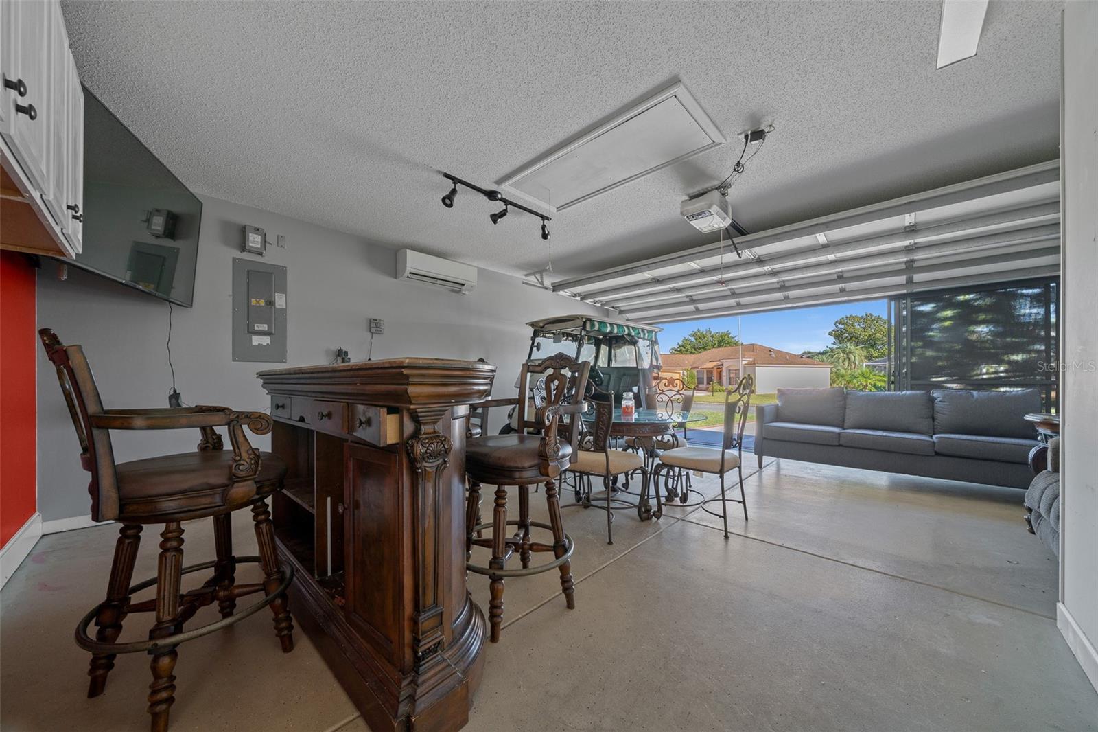 LADY LAKE ORANGE BLOSSOM GARDENS UNIT 16 - Residential