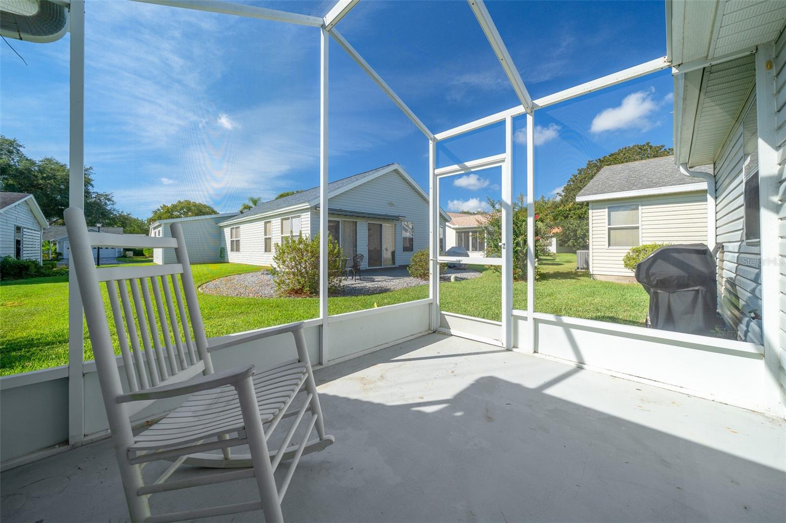 LADY LAKE ORANGE BLOSSOM GARDENS UNIT 16 - Residential