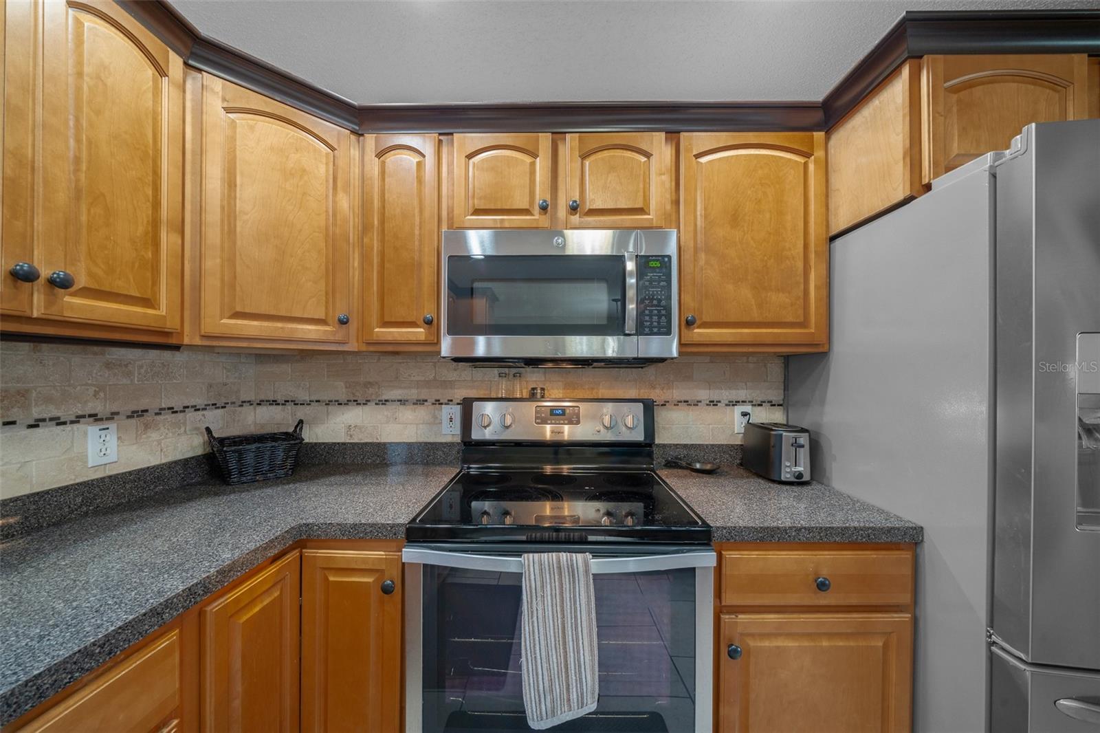 LADY LAKE ORANGE BLOSSOM GARDENS UNIT 16 - Residential