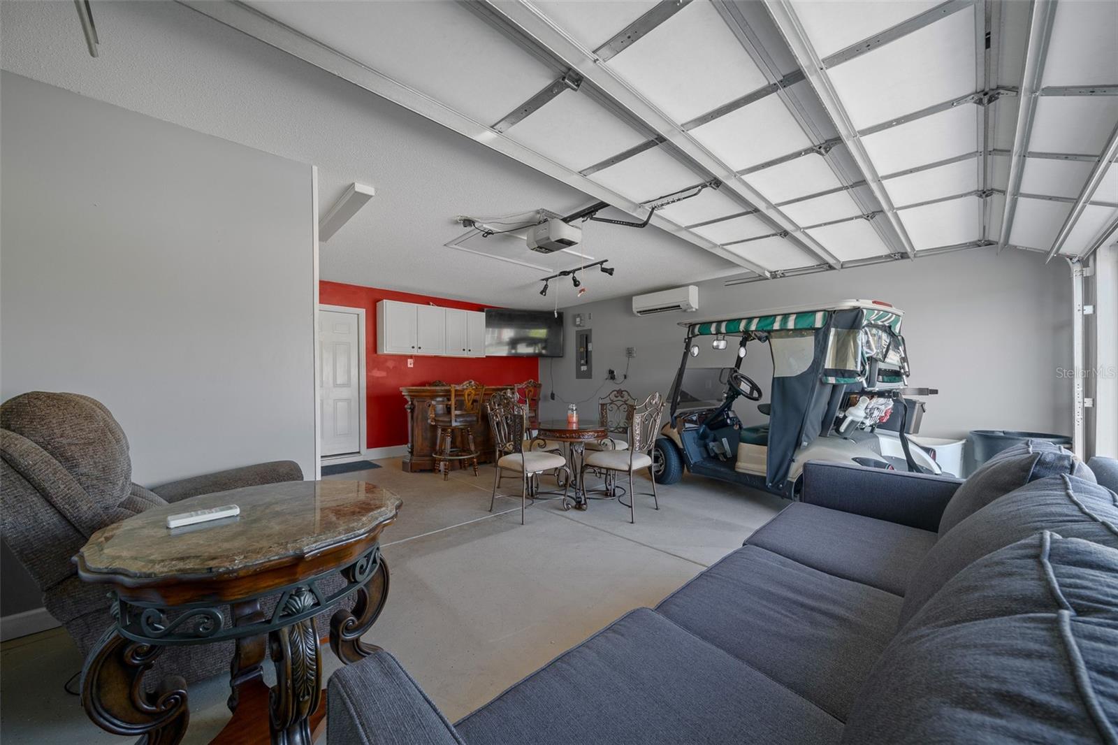 LADY LAKE ORANGE BLOSSOM GARDENS UNIT 16 - Residential
