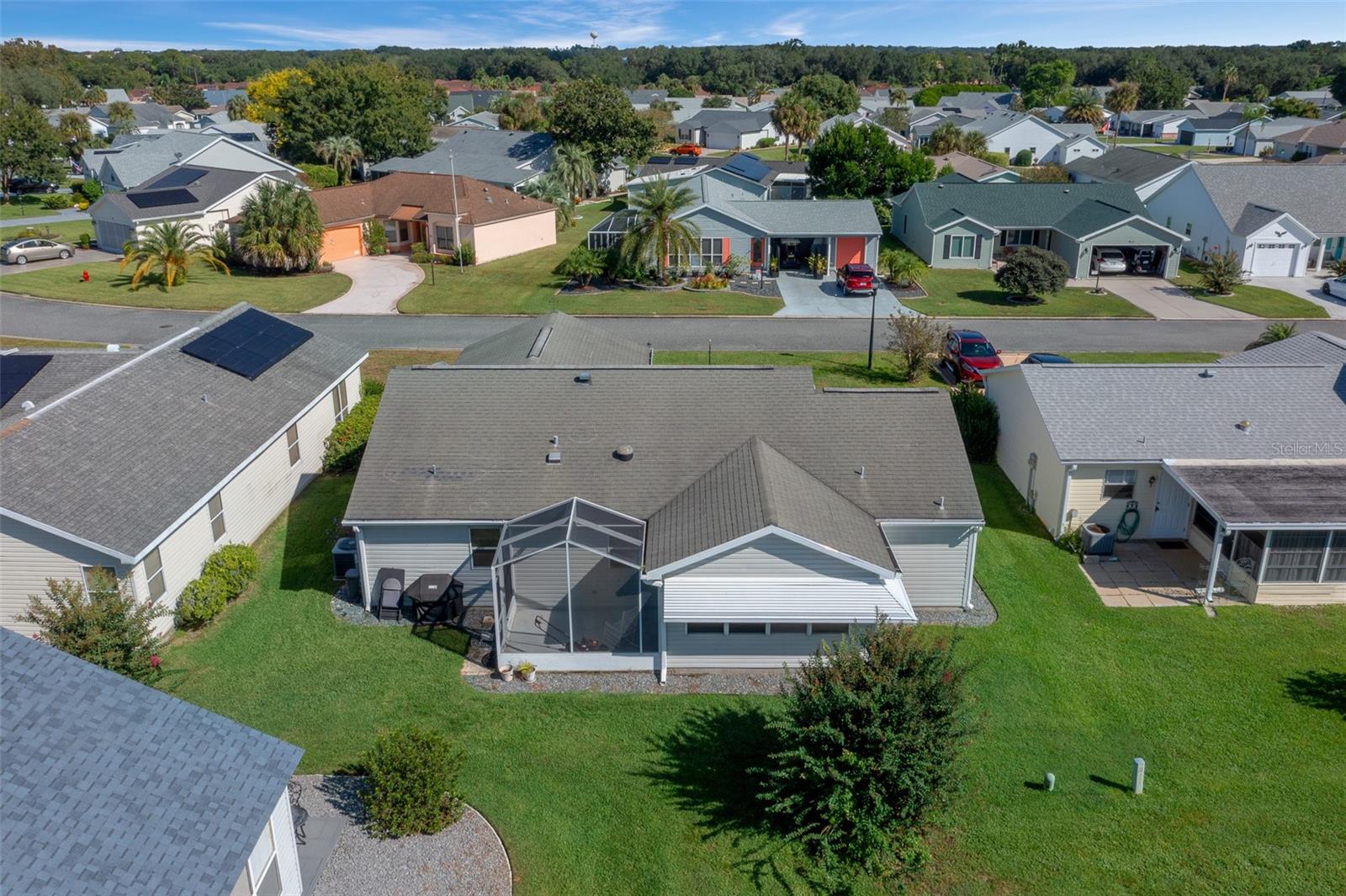 LADY LAKE ORANGE BLOSSOM GARDENS UNIT 16 - Residential