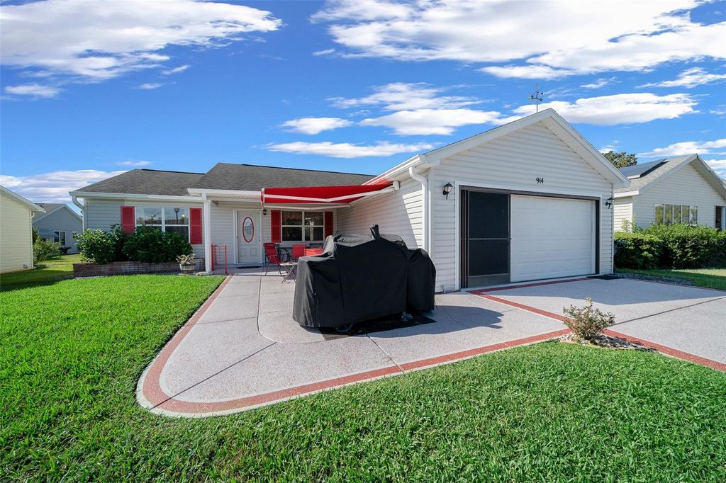 Photo of 914 Chula Court, Lady Lake, FL 32159 (MLS # OM710858)