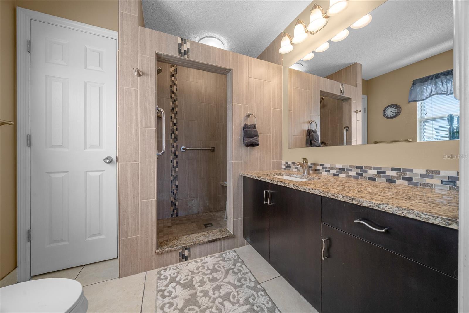 LADY LAKE ORANGE BLOSSOM GARDENS UNIT 16 - Residential