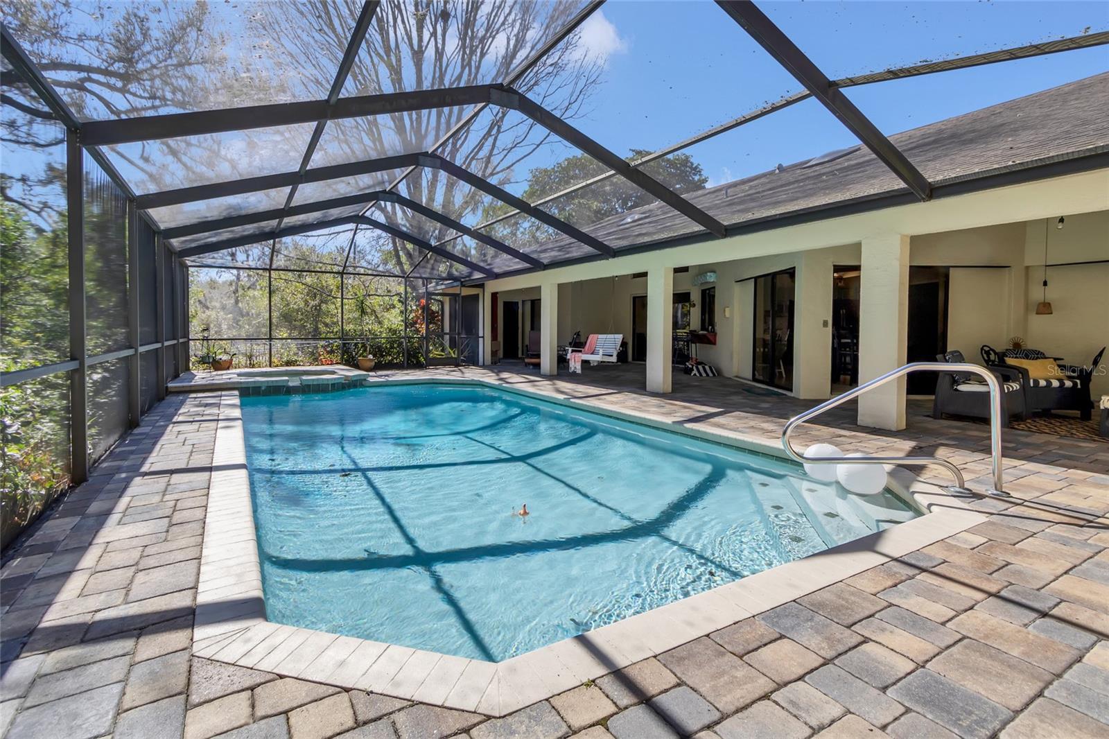 CRESCENT FOREST - Residential