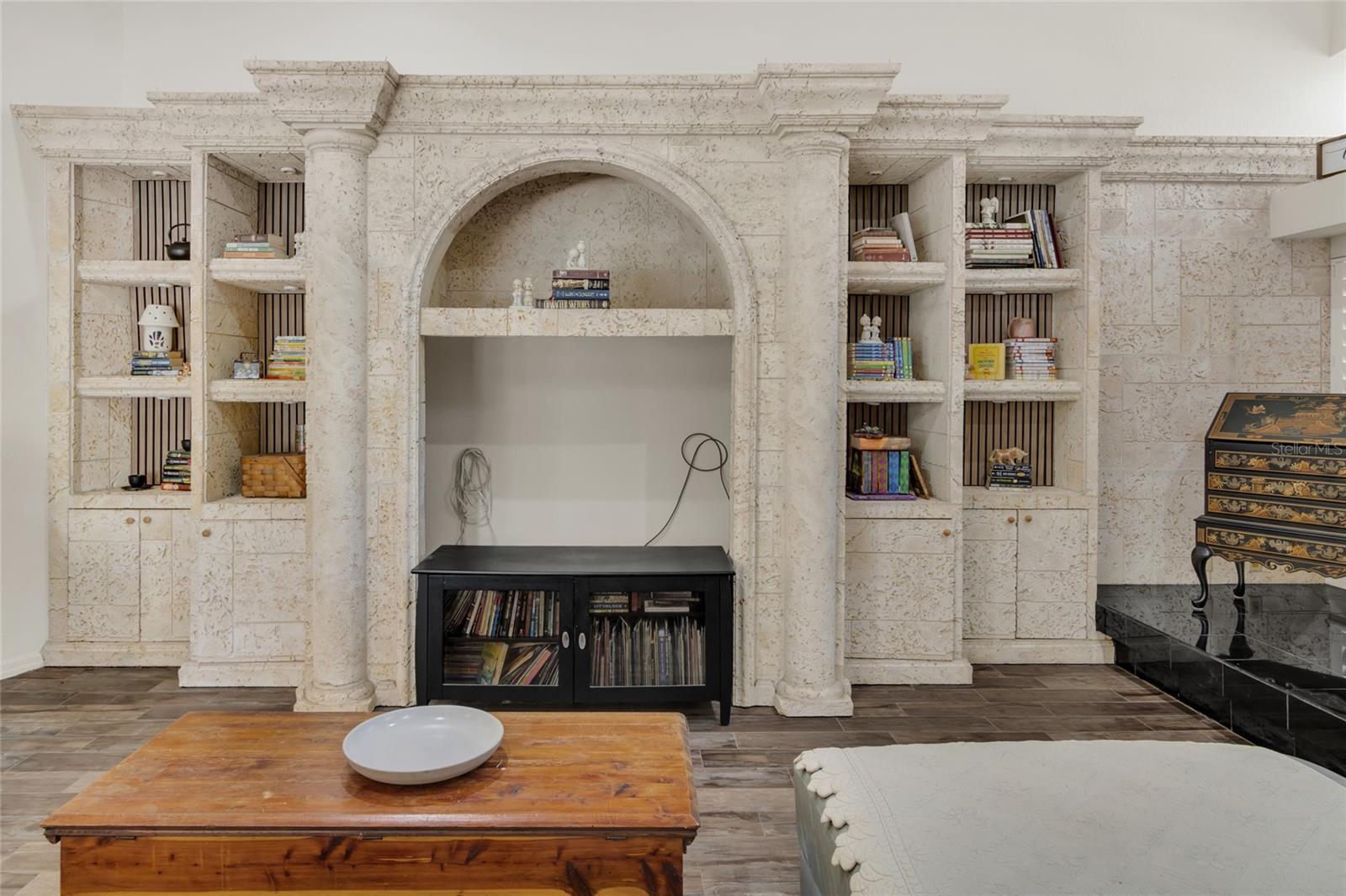 CRESCENT FOREST - Residential