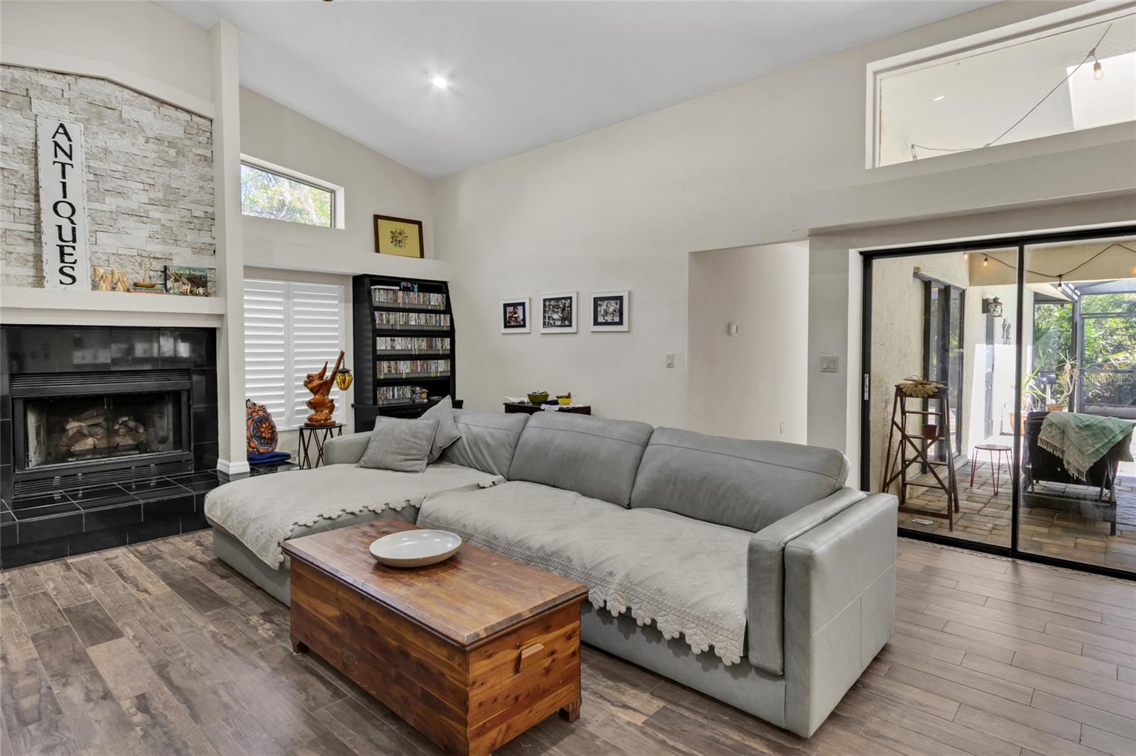 CRESCENT FOREST - Residential