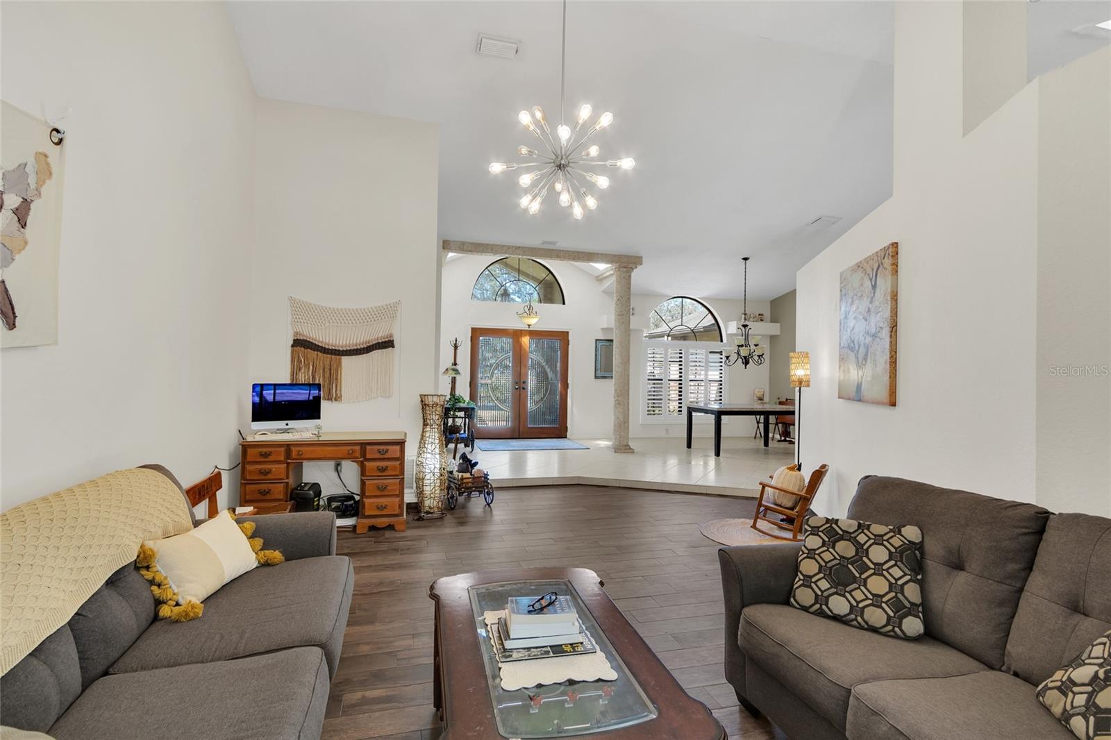 CRESCENT FOREST - Residential