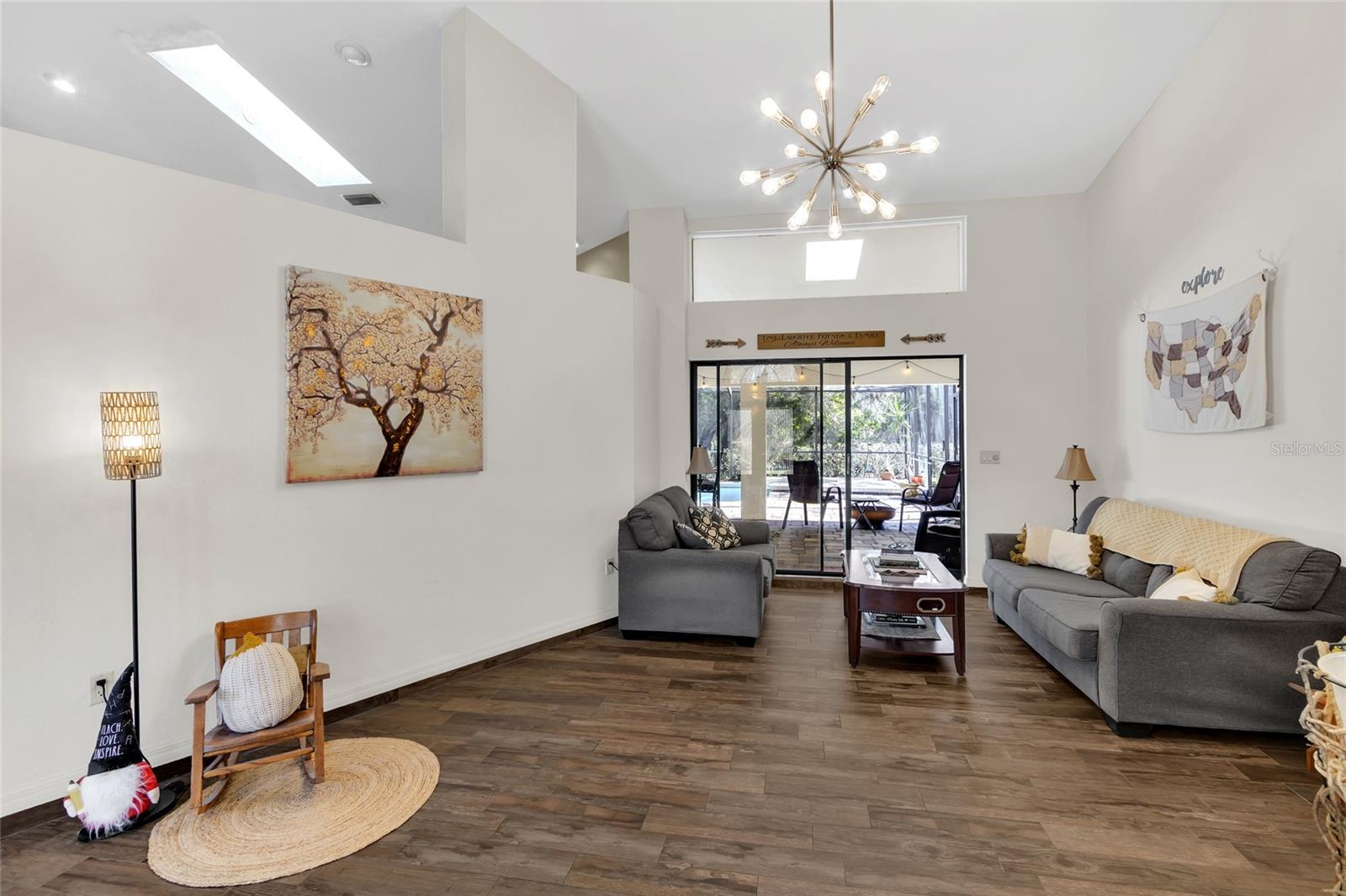 CRESCENT FOREST - Residential