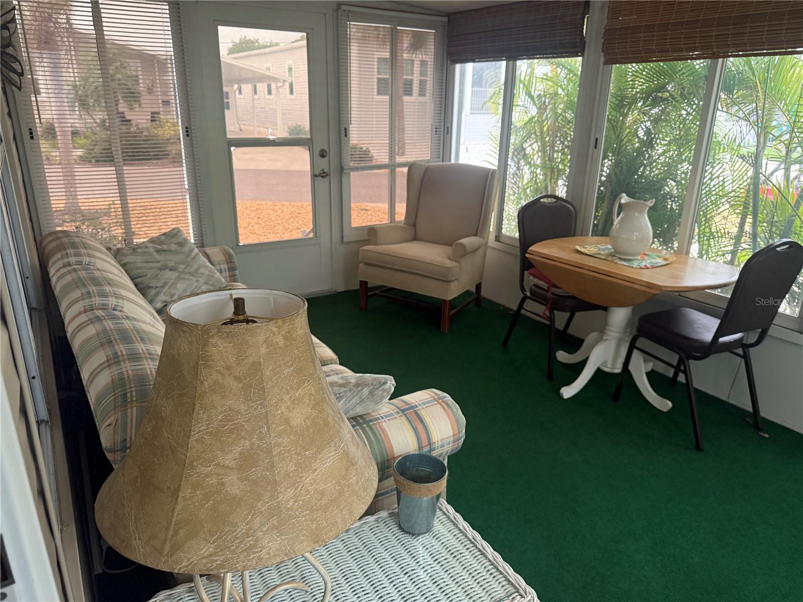 COUNTRY CLUB ESTATES - Residential