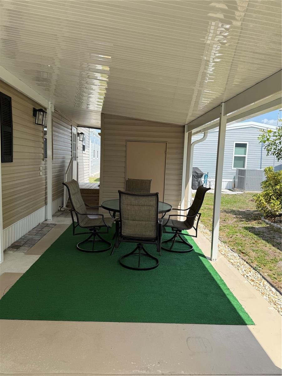 COUNTRY CLUB ESTATES - Residential