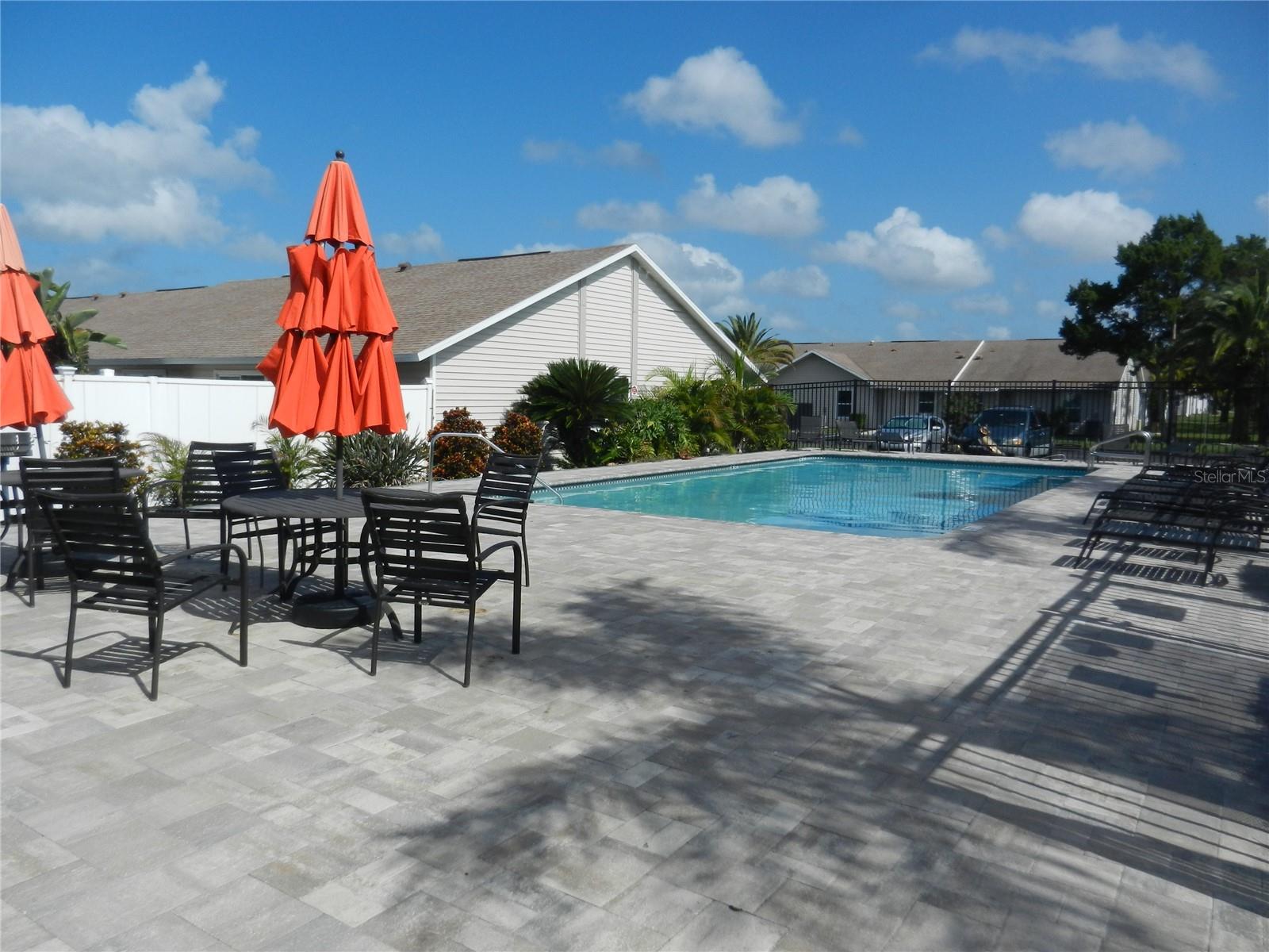 HIDDEN LAKE VILLAS - Residential Lease