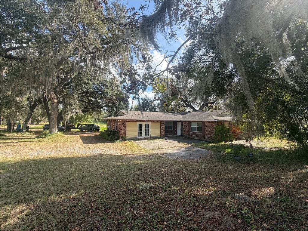 Photo of 15340 Mallory Lane, Clermont, FL 34715 (MLS # G5105127)