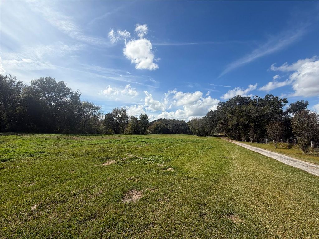 Photo of 15340 Mallory Lane, Clermont, FL 34715 (MLS # G5105127)