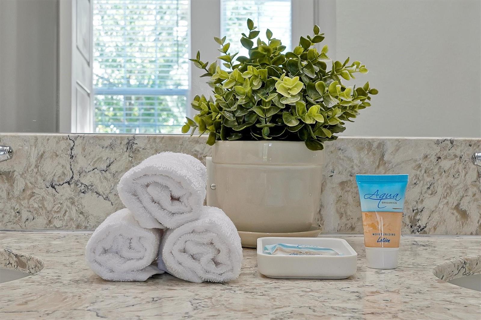 FESTIVAL PH 1 - Residential Lease