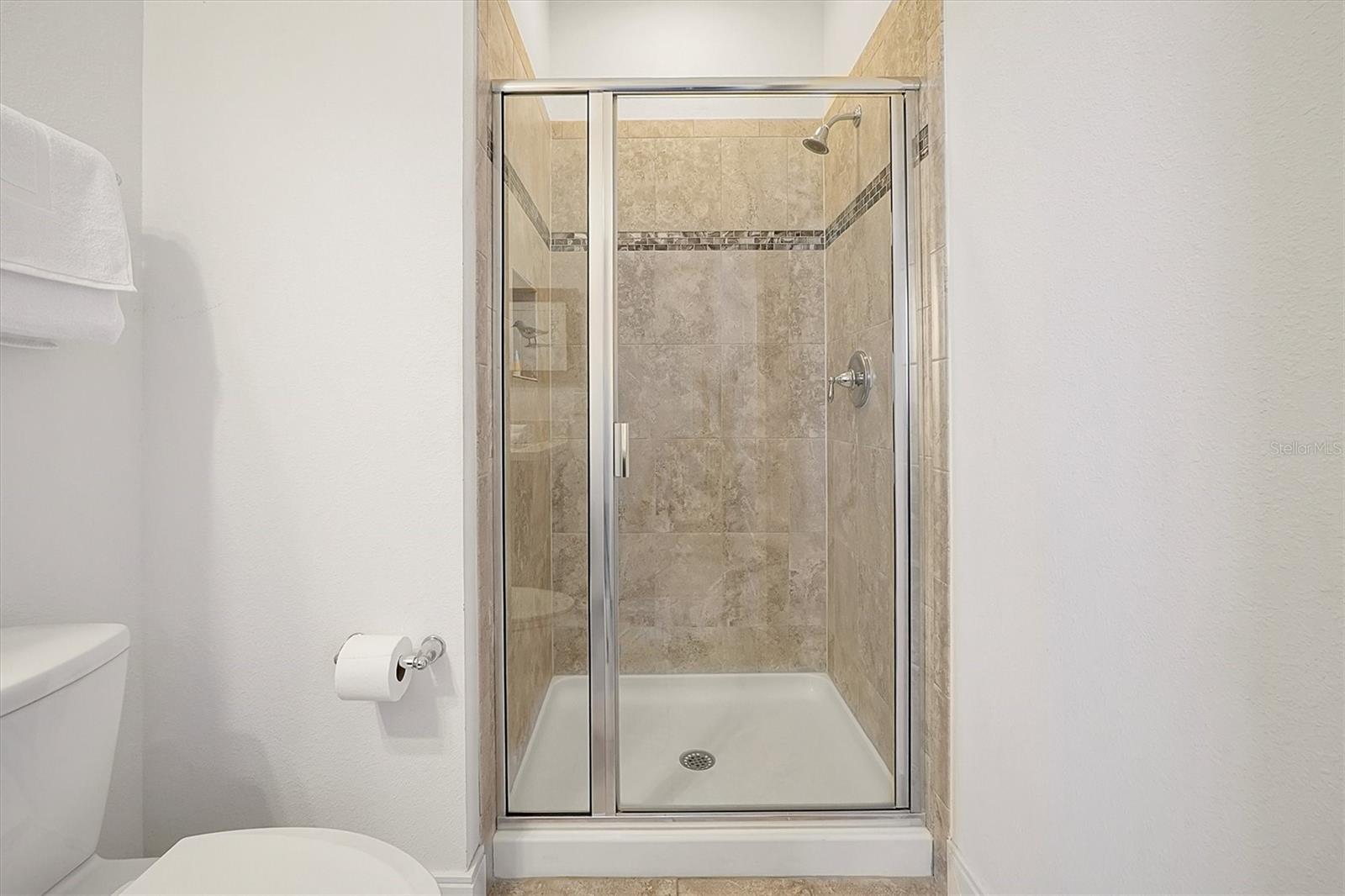 FESTIVAL PH 1 - Residential Lease