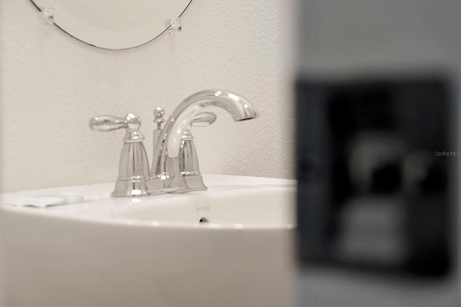 FESTIVAL PH 1 - Residential Lease